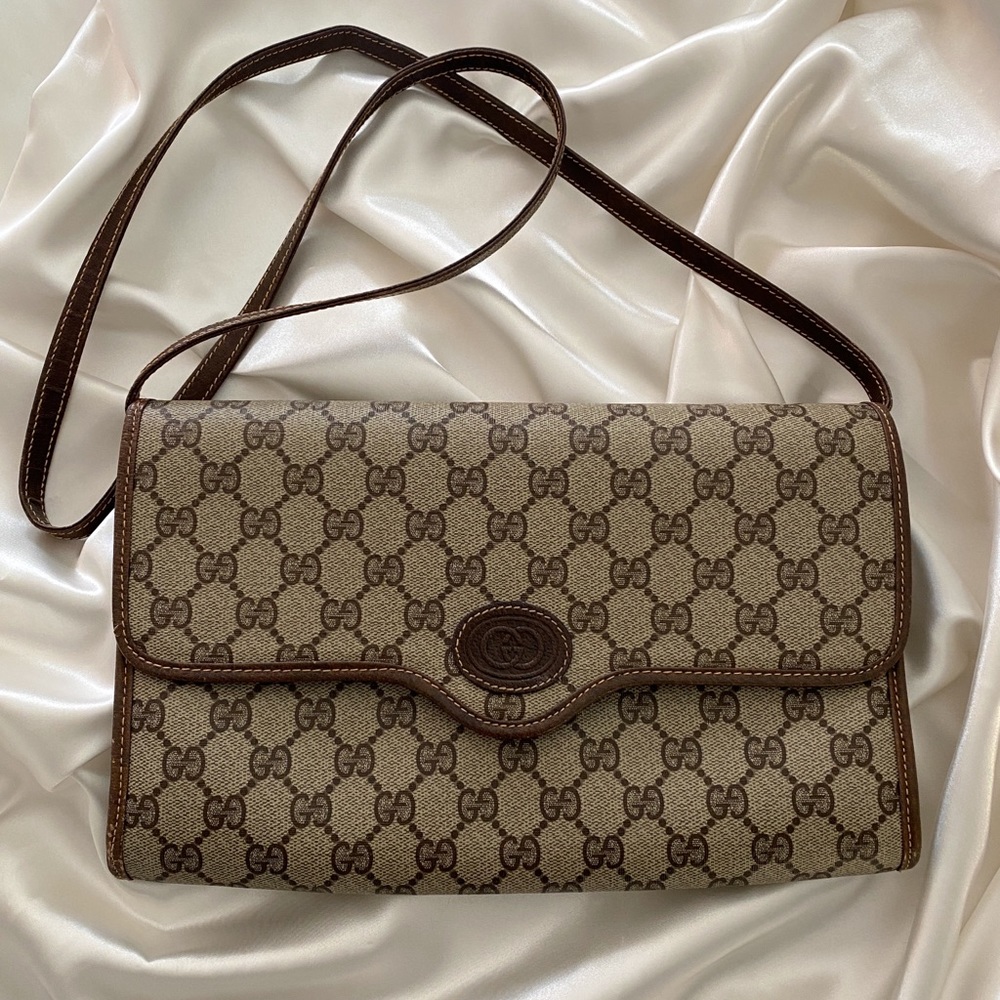 💐SOLD💐 GUCCI VINTAGE CROSSBODY BAG - Picture 2 of 15